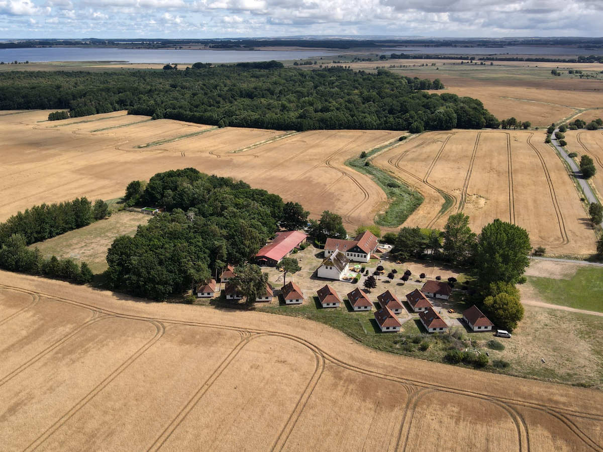 Luftbild – Jugendtours-Feriendorf Ummanz